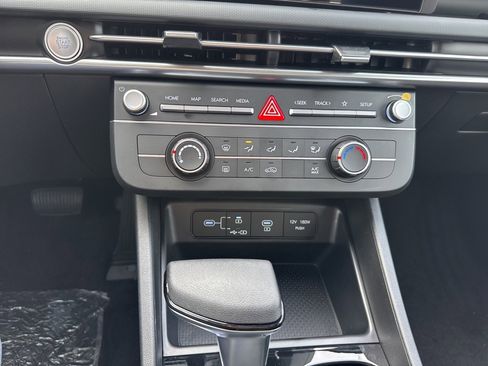 New 2026 Hyundai Tucson SE image 25