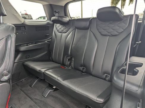 Used 2021 Hyundai Palisade Limited image 18
