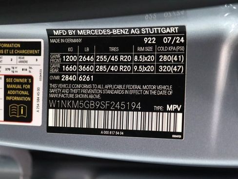 Used 2025 Mercedes-Benz GLC 350e 4MATIC w/ AMG Line image 29