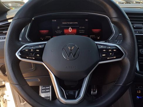 Certified 2022 Volkswagen Tiguan SE R-Line FWD image 13