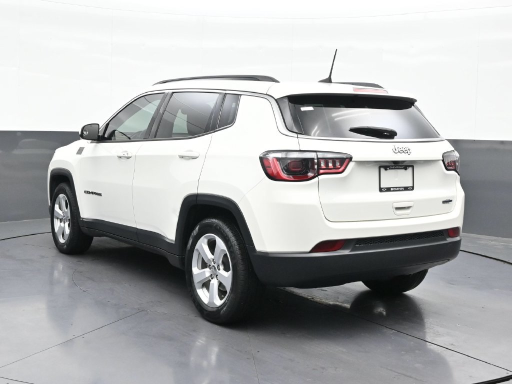 Used 2021 Jeep Compass Latitude w/ Sun and Sound Group FWD image 3