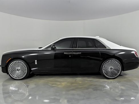 Used 2022 Rolls-Royce Ghost AWD/4WD image 7