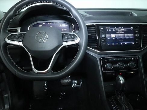 Used 2023 Volkswagen Atlas SE w/ Panoramic Sunroof Package AWD/4WD image 28
