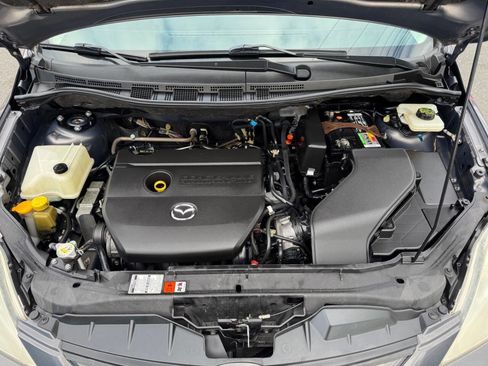 Used 2010 MAZDA MAZDA5 Sport image 10