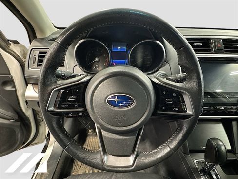 Used 2019 Subaru Outback 2.5i Limited w/ Popular Package #2 image 11