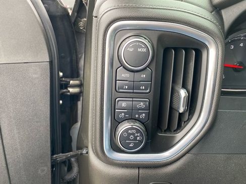 Used 2022 Chevrolet Silverado 2500 LTZ w/ LTZ Convenience Package image 21