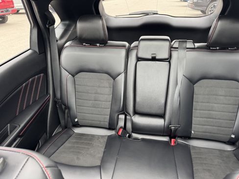Certified 2024 Ford Edge ST-Line AWD/4WD image 13
