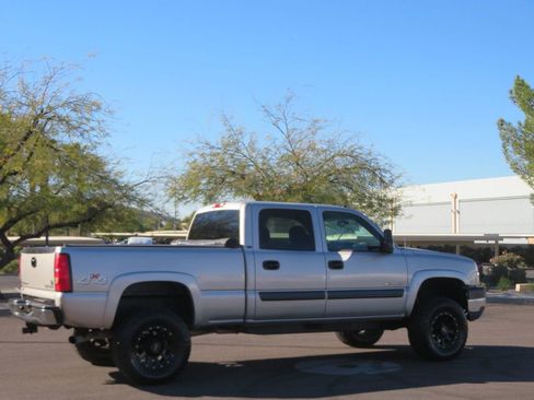 Used 2004 Chevrolet Silverado 2500 LS w/ Skid Plate Package image 6