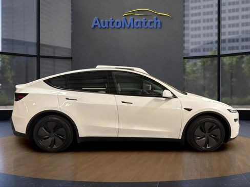 Used 2026 Tesla Model Y Long Range AWD/4WD image 13