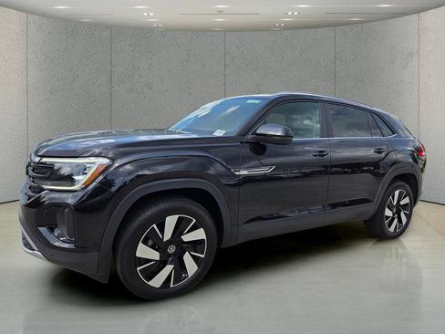 Used 2025 Volkswagen Atlas Cross Sport SE FWD image 9