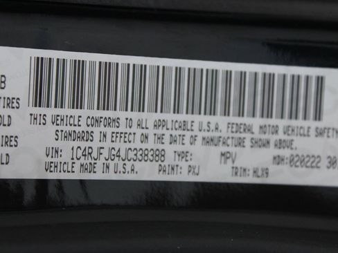 Used 2018 Jeep Grand Cherokee Summit w/ Platinum Series Group image 19