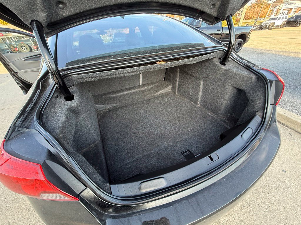 Used 2019 Chevrolet Impala Premier FWD image 26