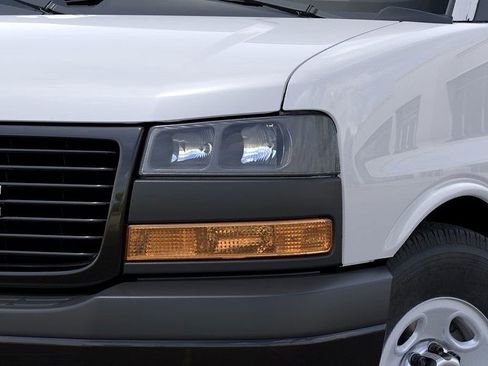 New 2026 GMC Savana 2500 w/ Driver Convenience Package image 10