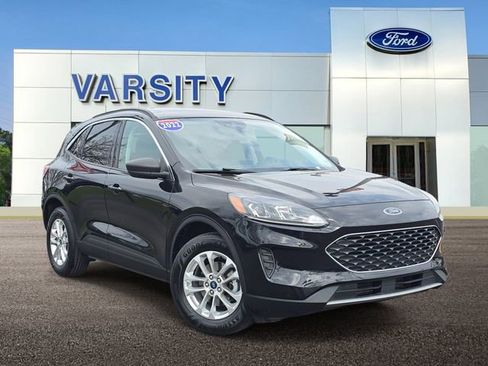 Certified 2022 Ford Escape SE w/ Convenience Package image 1