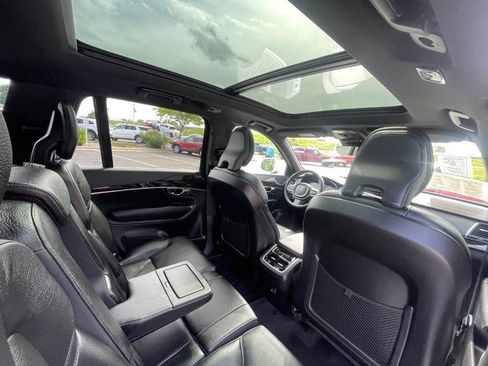 Used 2019 Volvo XC90 T6 Momentum w/ Advanced Package AWD/4WD image 16