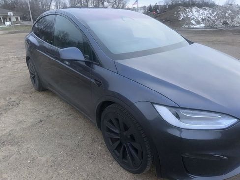 Used 2022 Tesla Model X image 14