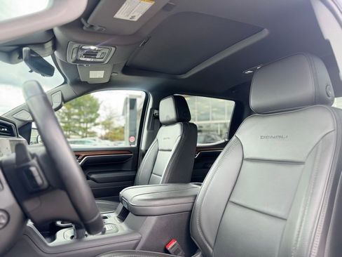 Used 2023 GMC Sierra 1500 Denali AWD/4WD image 16