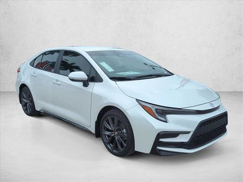 New 2026 Toyota Corolla SE FWD image 3