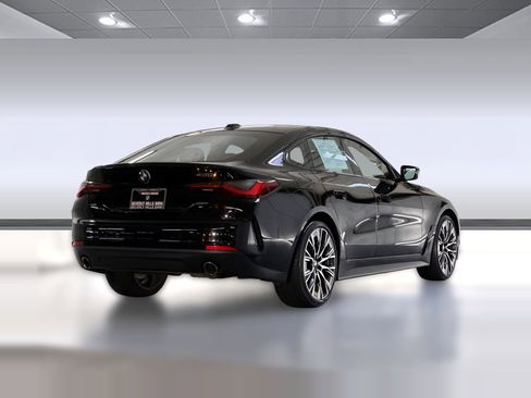 Used 2023 BMW 430i Gran Coupe w/ Premium Package image 8
