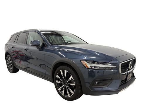 Used 2021 Volvo V60 T5 Cross Country w/ Climate Package AWD/4WD image 3