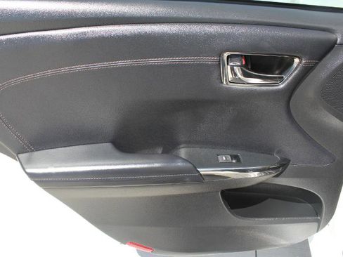 Used 2018 Toyota Avalon Touring w/ Carpet Mat Package image 13