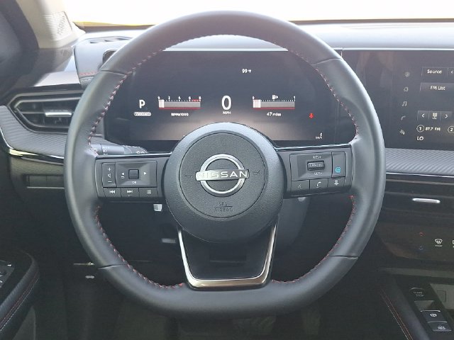 Certified 2025 Nissan Kicks SR AWD/4WD image 15