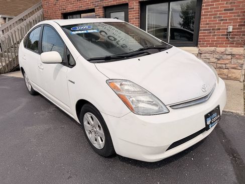 Used 2009 Toyota Prius w/ Pkg 2 FWD image 2