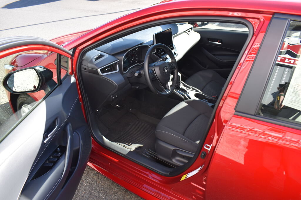 Certified 2026 Toyota Corolla SE FWD image 18