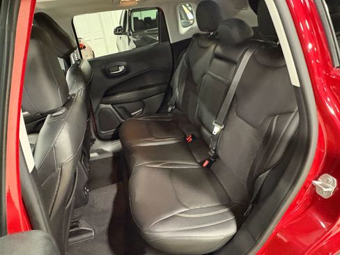 Used 2018 Jeep Compass Latitude w/ Popular Equipment Group image 36