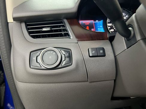 Used 2013 Ford Edge Limited FWD image 17