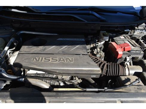 Used 2024 Nissan Rogue SV image 9