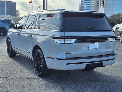 Certified 2023 Lincoln Navigator L Reserve image 24