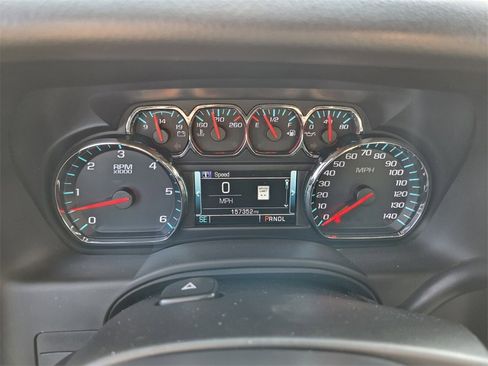 Used 2018 Chevrolet Tahoe LT image 23