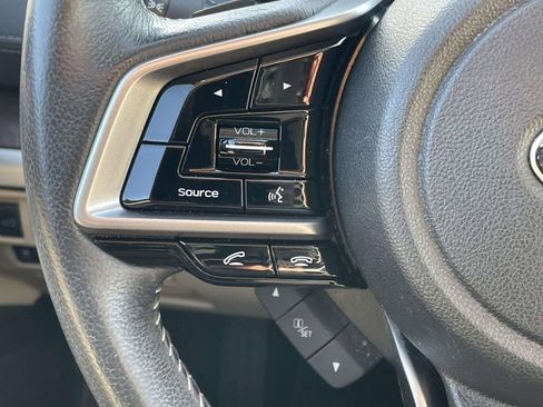 Used 2018 Subaru Outback 2.5i Limited AWD/4WD image 11