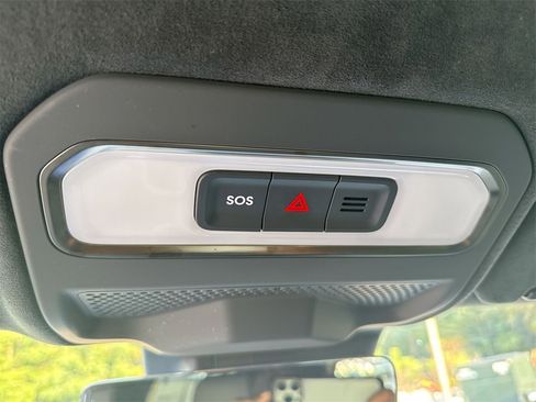 Used 2024 Rivian R1S Adventure image 19