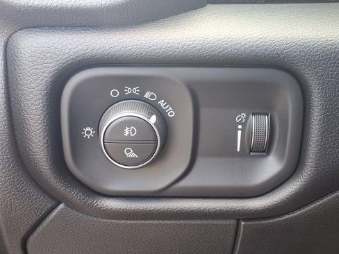 Used 2024 RAM 2500 Big Horn image 11