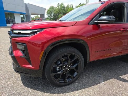Used 2026 Chevrolet Traverse RS AWD/4WD image 37