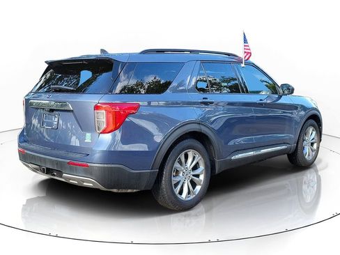 Used 2021 Ford Explorer XLT w/ Equipment Group 202A RWD image 3