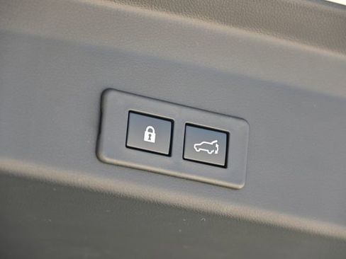 New 2026 Subaru Ascent Limited AWD/4WD image 17