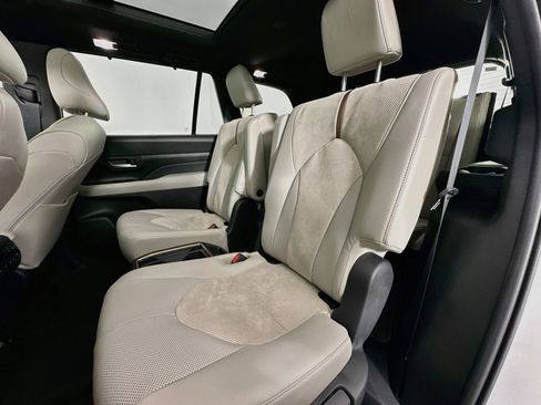 Certified 2026 Toyota Grand Highlander AWD Hybrid image 26