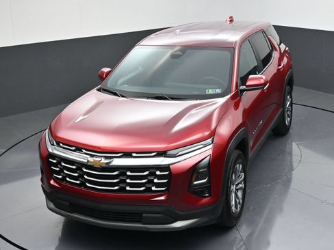 Used 2026 Chevrolet Equinox LT w/ Safety and Technology Package FWD image 45