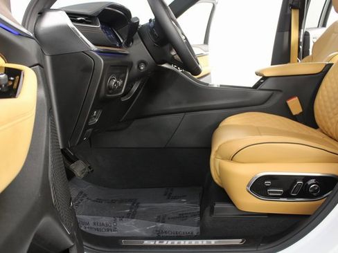 Used 2023 Jeep Grand Cherokee L Summit w/ Advanced Protech Group IV image 20