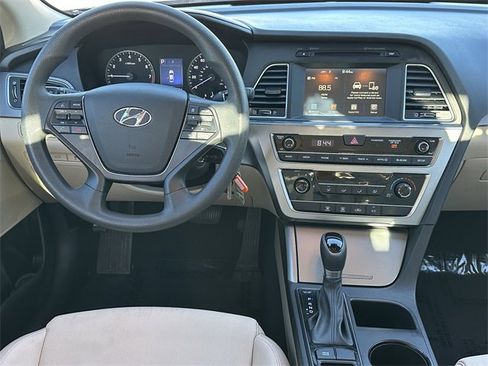 Used 2016 Hyundai Sonata ECO image 10