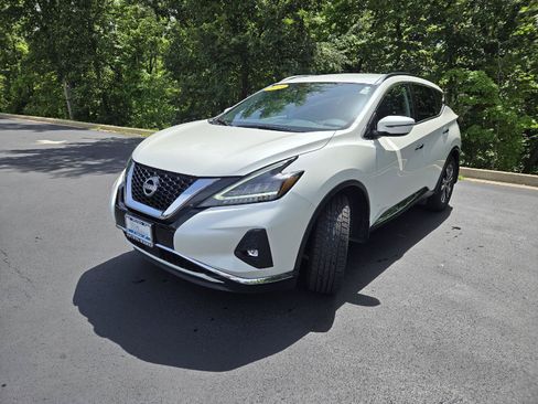 Used 2023 Nissan Murano SV AWD/4WD image 4