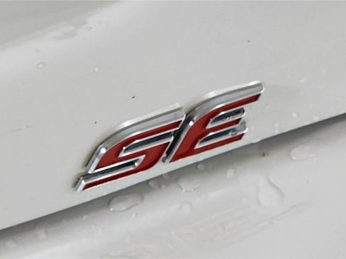 Used 2022 Toyota Corolla SE image 22