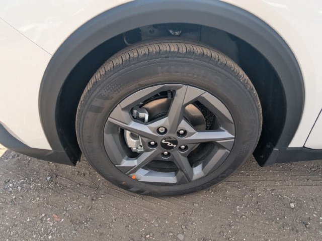 New 2027 Kia K4 FWD image 11