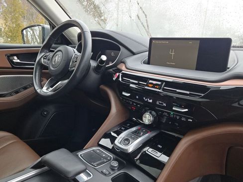 Used 2023 Acura MDX SH-AWD w/ Technology Package image 7