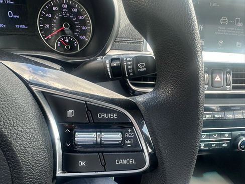 Used 2020 Kia Optima LX image 12