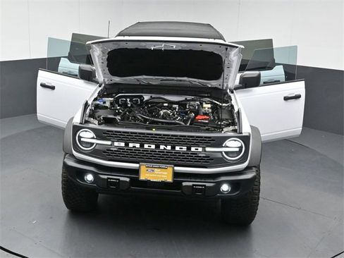 Certified 2023 Ford Bronco Badlands w/ Sasquatch Package image 51