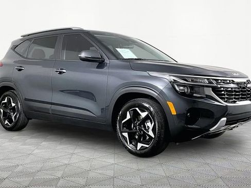 Certified 2026 Kia Seltos S FWD image 3